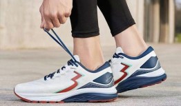 最新跑鞋爆料视频播放,科技革新与性能提升一览无余